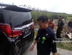 Iring-iringan Rombongan Mentan Yasin Limpo Kecelakaan di Jombang